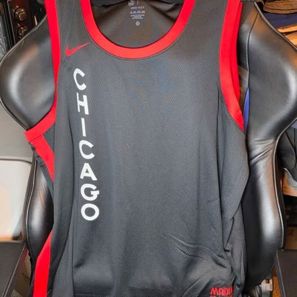 Chicago Bulls Mens 3XL City Edition Team Jersey